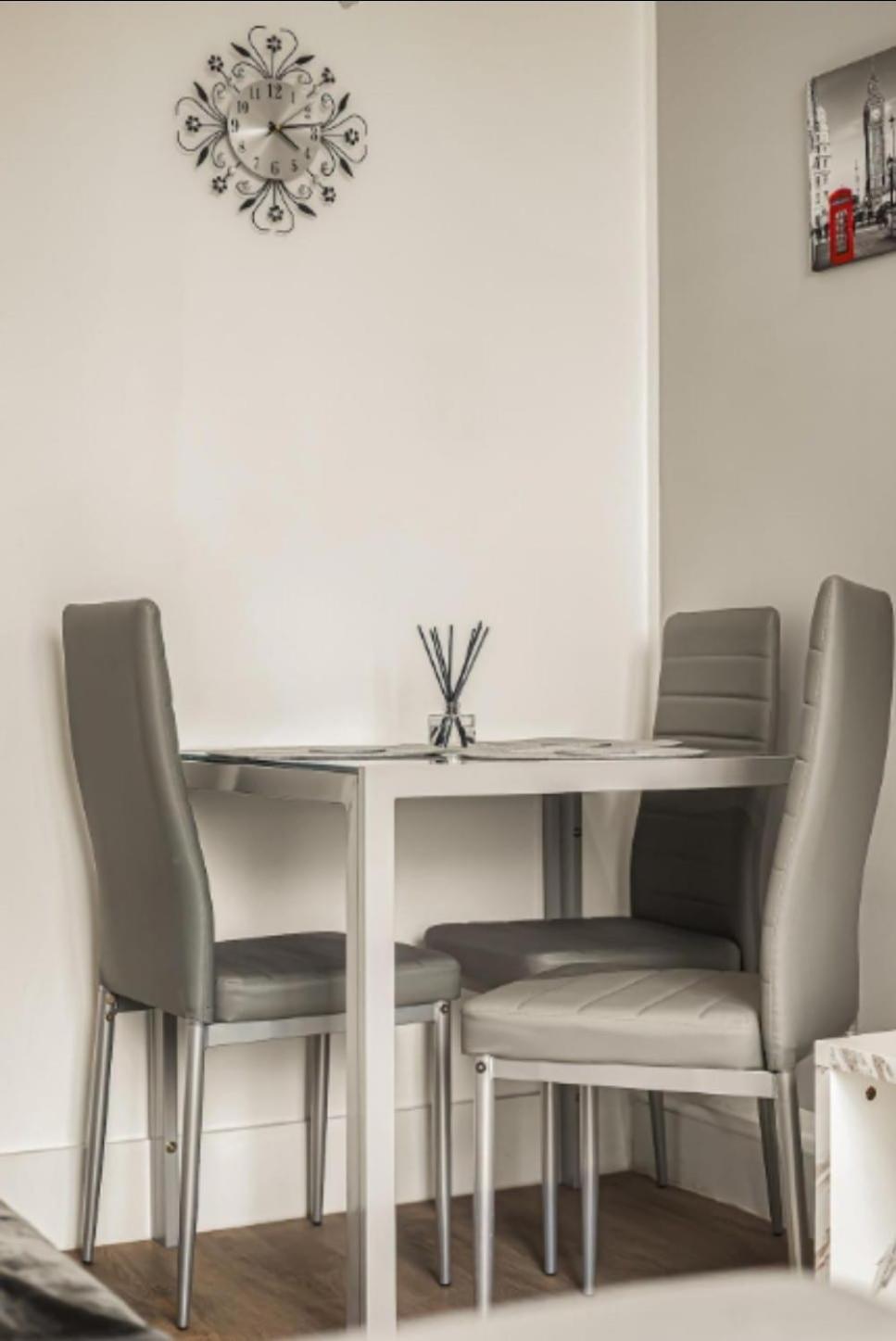 Amazing Marina-Overlooking 1Bed London Bagian luar foto