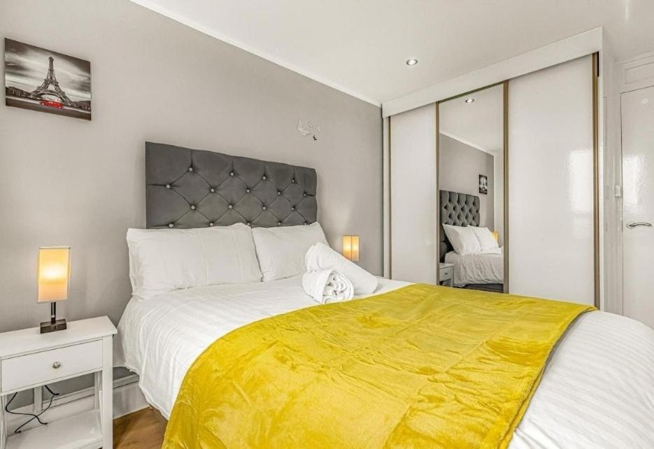 Amazing Marina-Overlooking 1Bed London Bagian luar foto